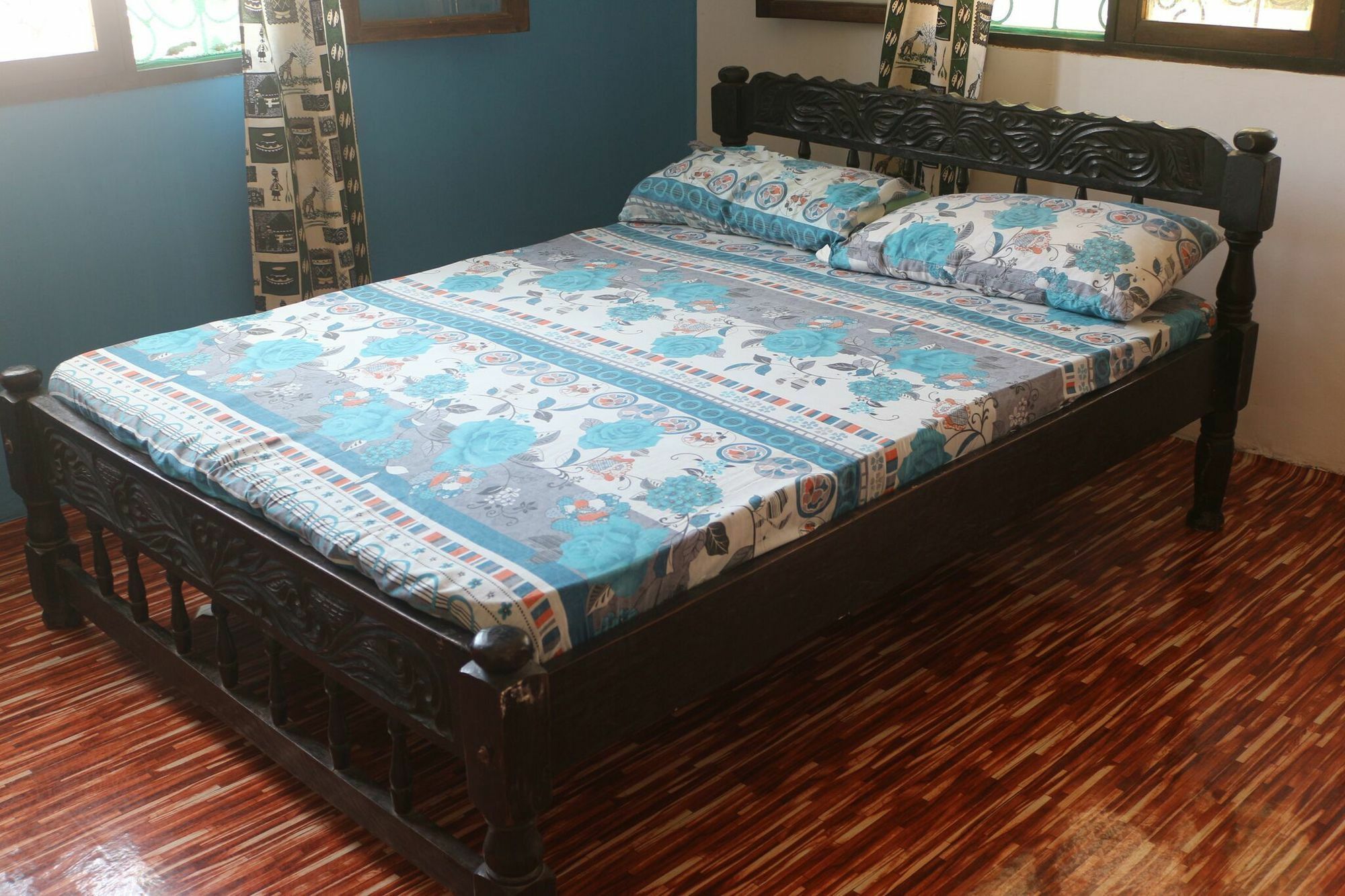 Akogo House - Bnb , Hostel, Backpackers & Volunteer Center Момбаса Екстериор снимка